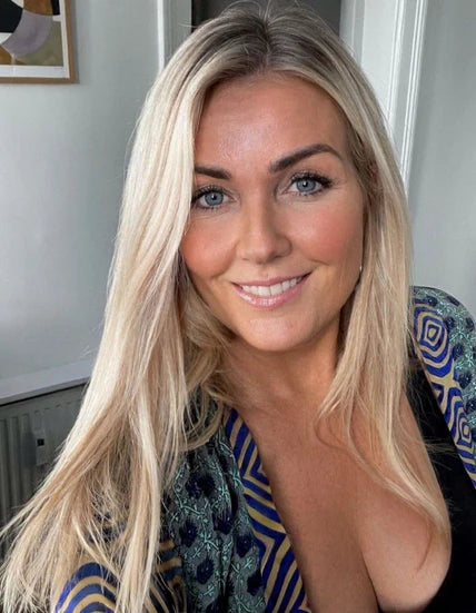 Sarah M,52